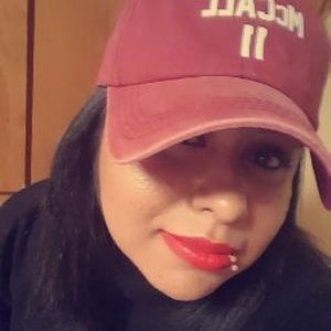 Meet your Posher, Amparo